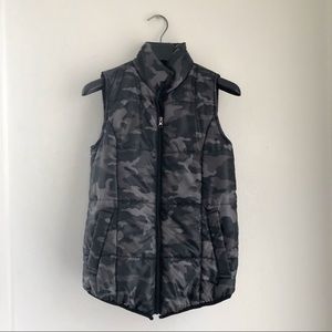 Sz M Camo Vest